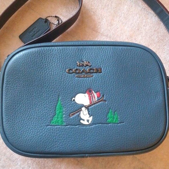 SOLD - NEW Coach X Peanuts Jamie Camera Bag With Snoopy Ski Motif - Picture 2 of 9